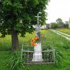 Kapliczka ulokowana u Józefa Rodzenia w Krzywej Wsi